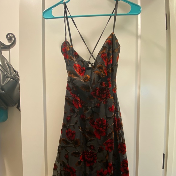 Aakaa Dresses & Skirts - Black “backless” dress with flowers